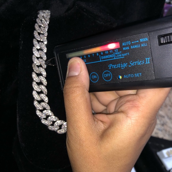 REAL DIAMOND CUBAN LINK CHAIN NOTCZ w/Authenticity - Picture 7 of 13